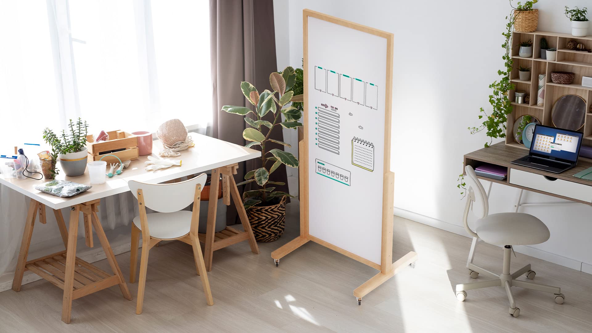 ALLboards Lavagna bianca magnetica verticale con ruote VERT 167x73cm con cornice in legno nera