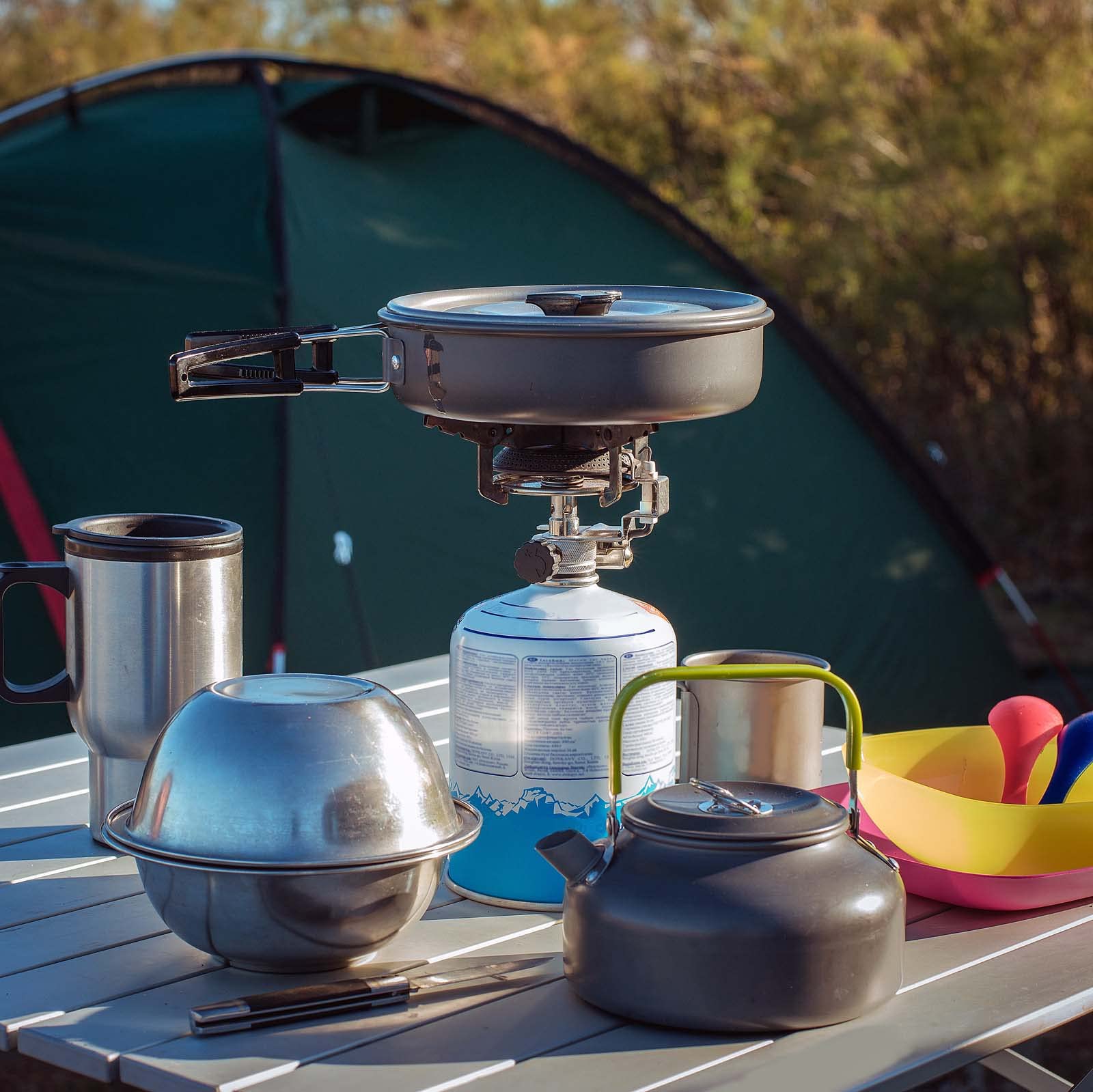 Camping Geschirr Set Kochgeschirr für Outdoor Kochausrüstung mit Wasserkocher