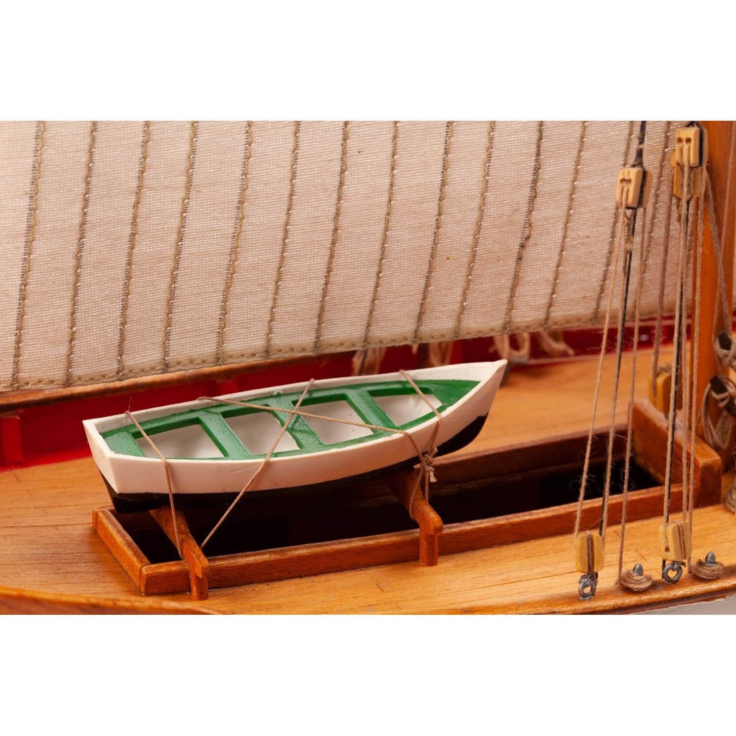 Billing Boats Le Martegaou Holzrumpf, Maßstab 1:80