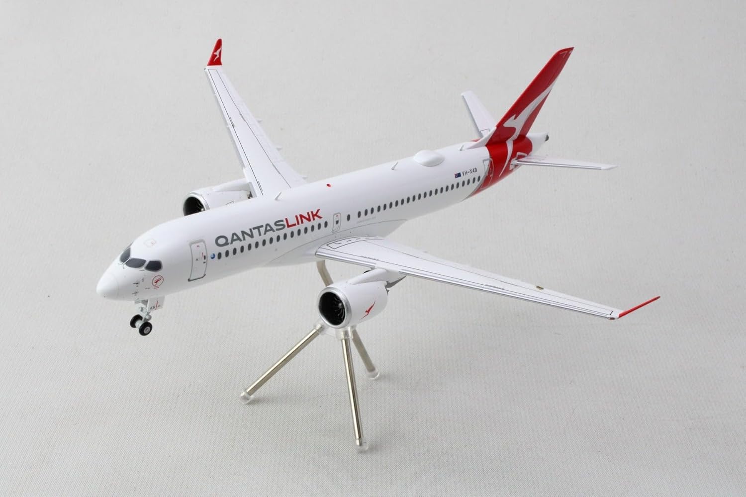 GeminiJets G2QFA1326 QantasLink Airbus A220-300 VH-X4B