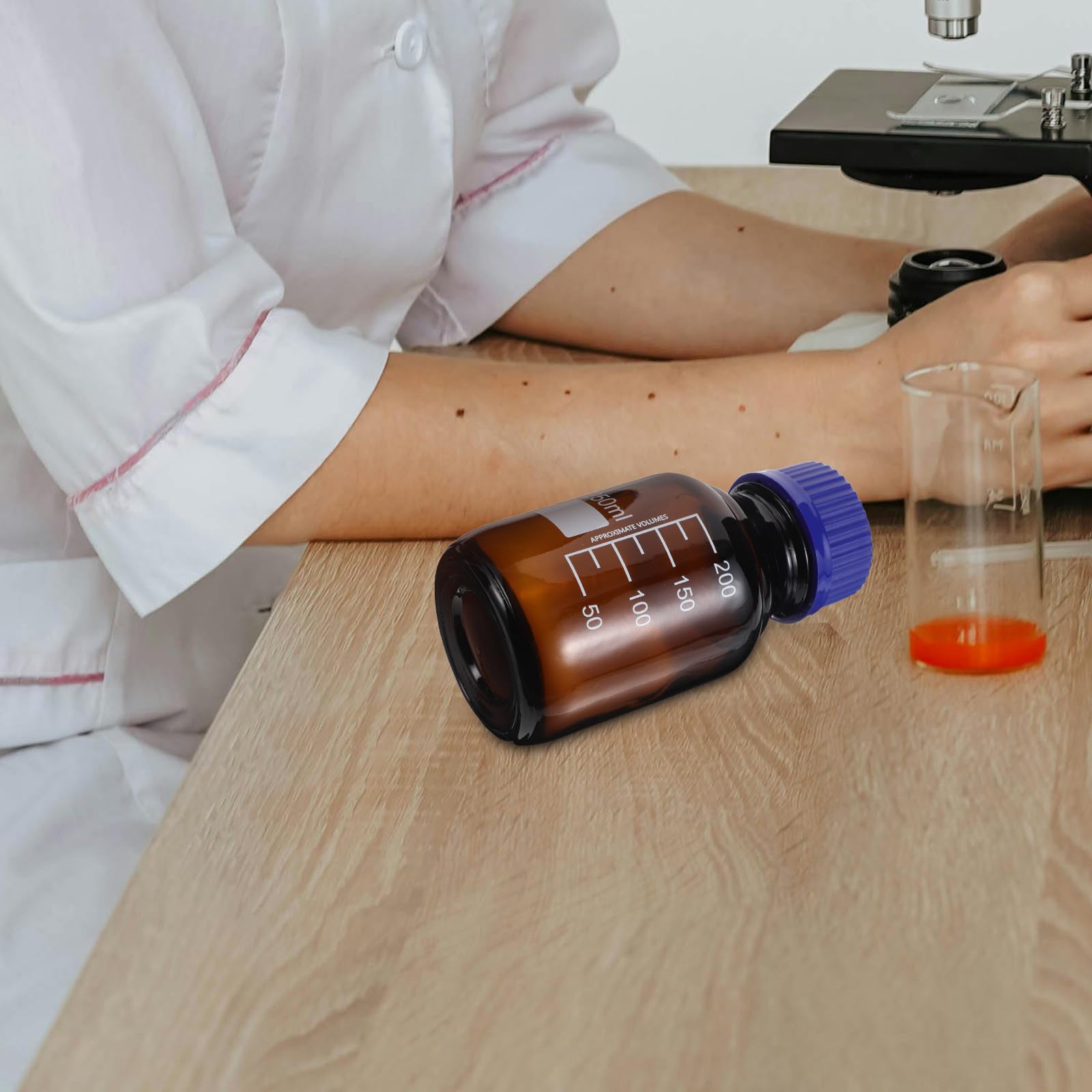 POPETPOP Flacons en Verre Marron avec Bouchon à Vis et Graduation Claire Lot de 3 250ml pour Stockage de Réactifs en Laboratoires Chimiques
