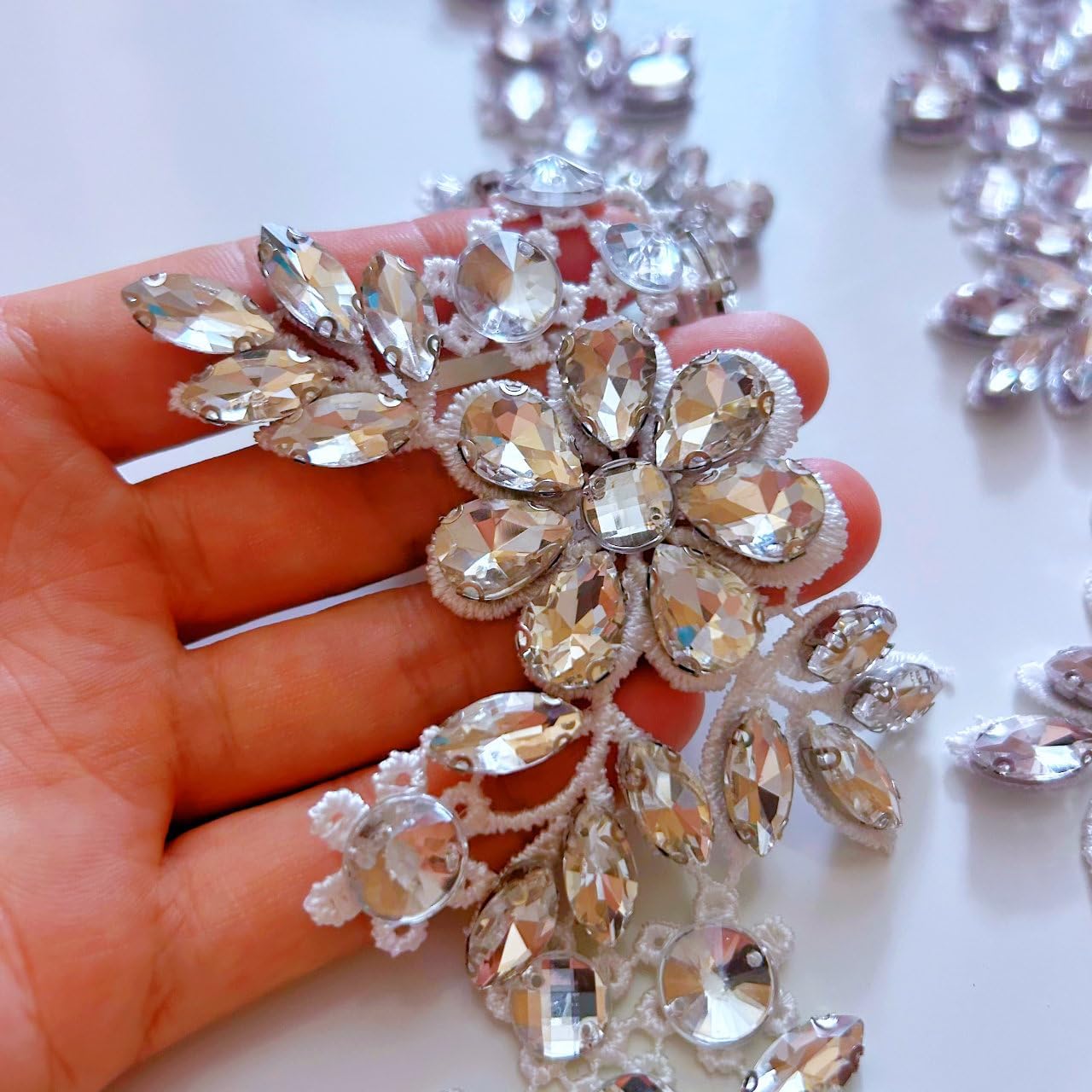 Lace Costumes Beaded Appliques Patches White Glass Rhinestones Crystals Designer DIY Garment Sewing Stage Dance Wear Wedding Party Dresses Accessories Crafts 1 Pair, ymal-h-0401