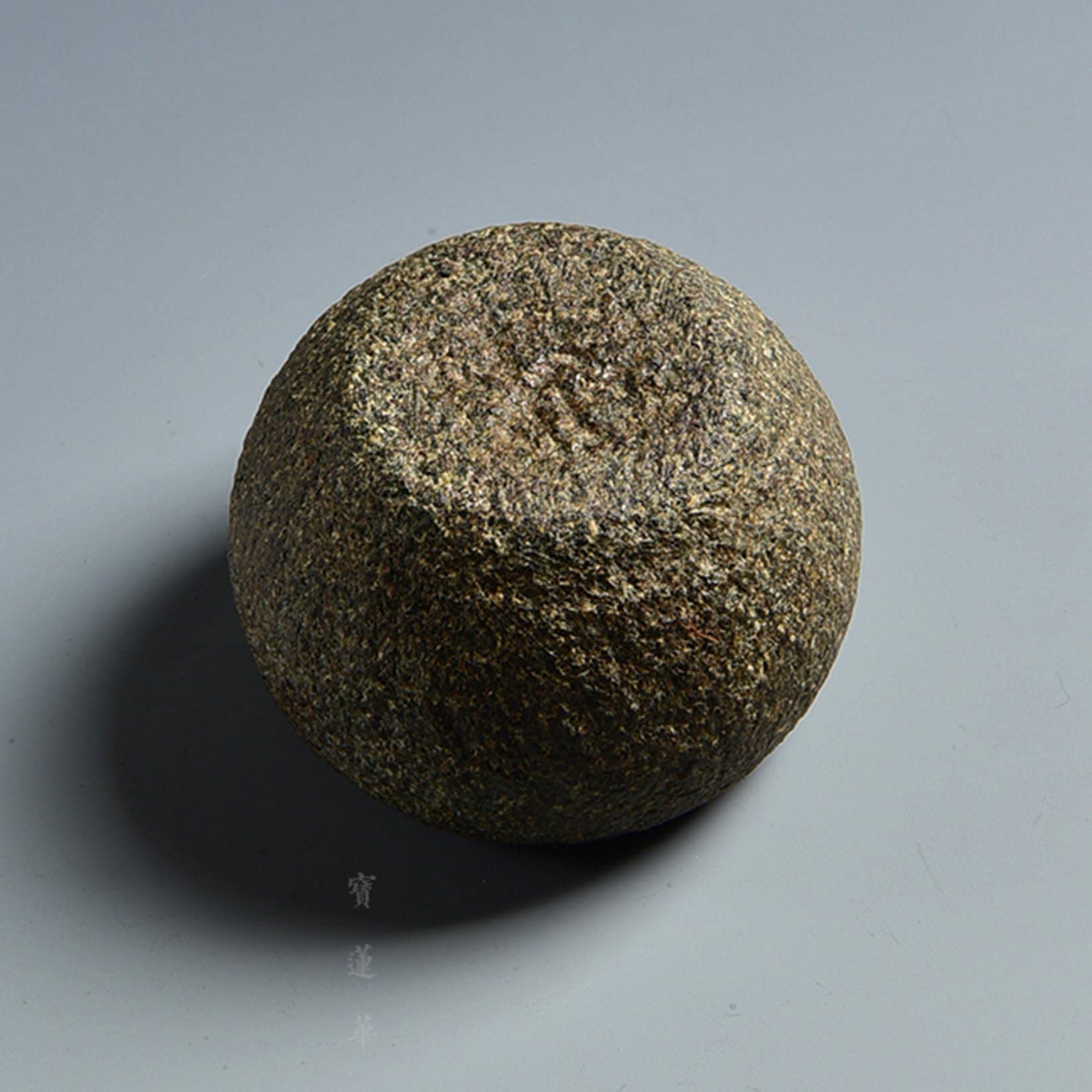 Pequeño mortero y maja de piedra azul hechos a mano, molinillo manual, molinillo de piedra maciza, molinillo de especias, molinillo de hierbas, triturador de pastillas, perfecto for triturar hie