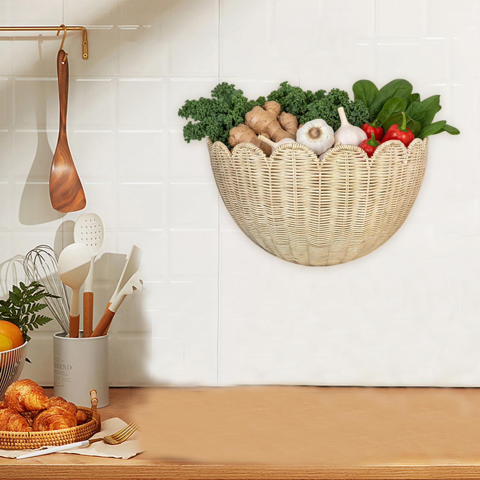 Lot de 2 paniers muraux décoratifs tissés à la Main, Style bohème festonné, Rangement et décoration en rotin pour la Maison, la Salle de Bain, la Cuisine, Le Salon, 2 Tailles