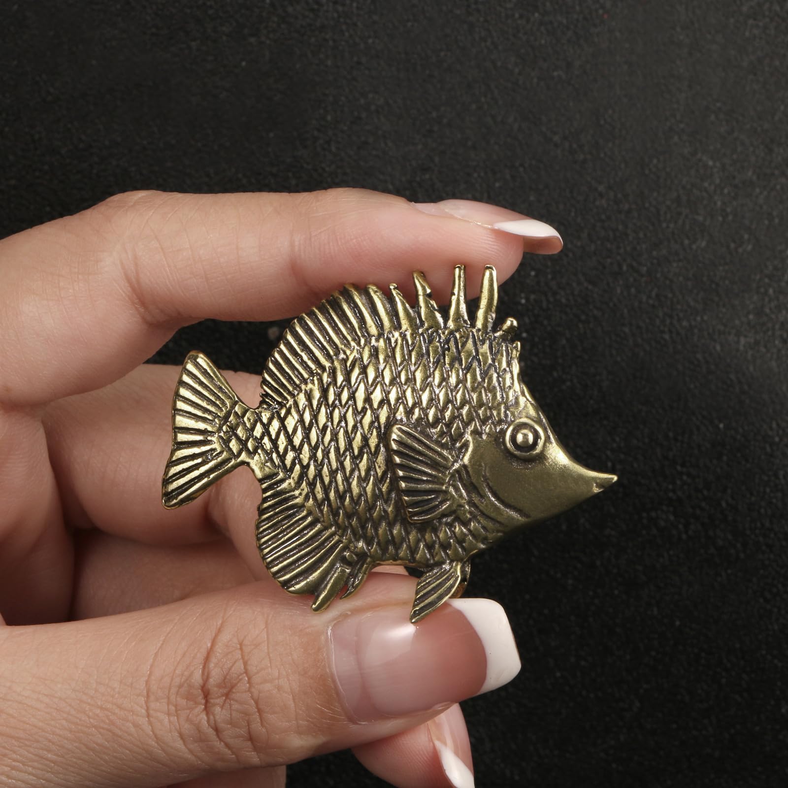 YANGPZFC Small Copper Ornament – Rustic Brass Statue For Desk Decor, Handcrafted Vintage Sculpture, 1