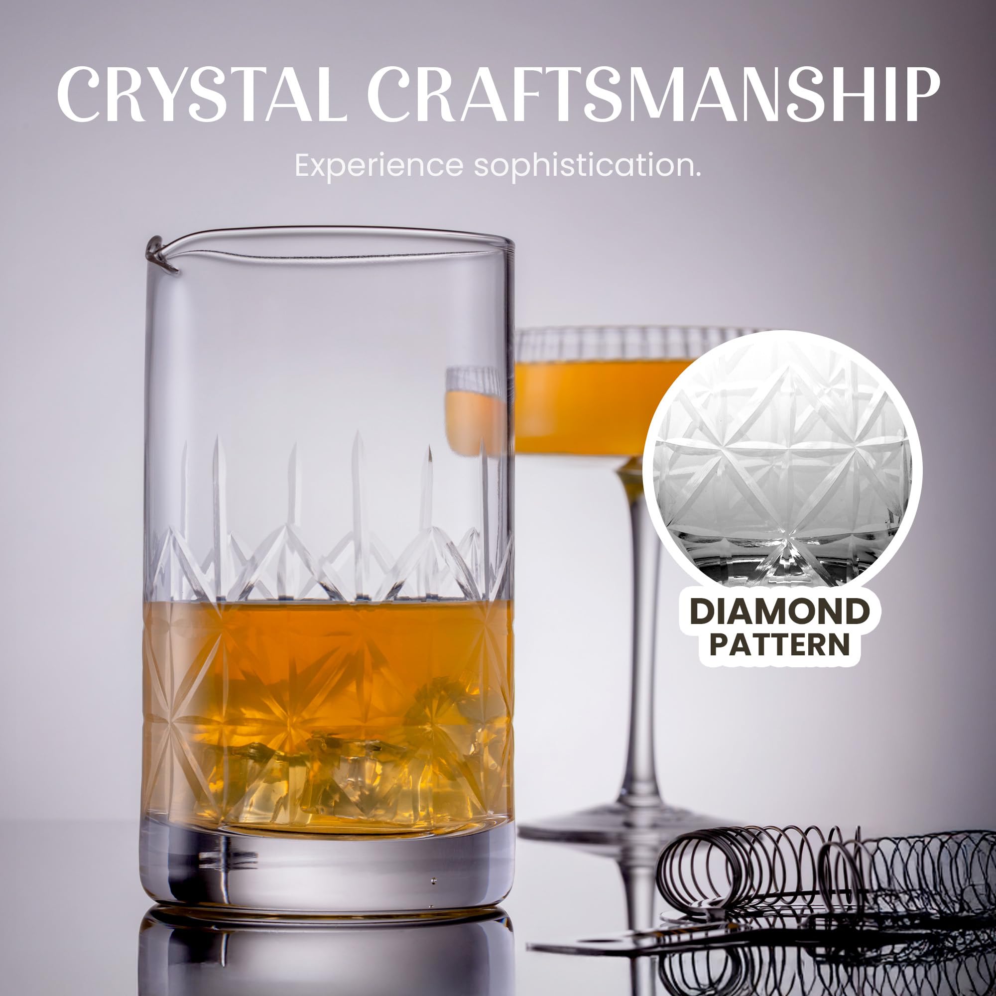 Mixology & Craft Set da cocktail – 7 pezzi Barista – Set di bicchieri da miscelazione con cristallo (680,4 g), jigger giapponese, cucchiaio, muddler e colino – Accessori e strumenti per bar