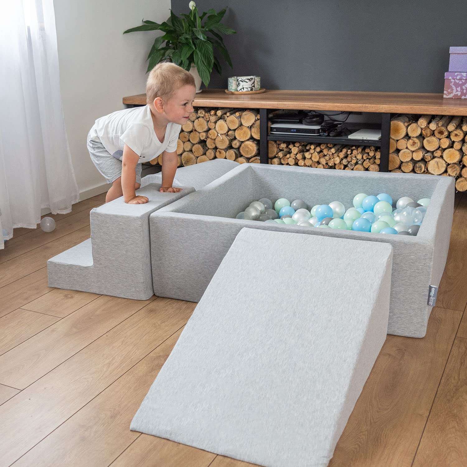 KiddyMoon 90X30cm/200 Palline ∅ 7CM Quadrato Piscina di Palline Colorate per Bambini Fabbricato in EU, Grigio Ch:Perla/Grigio/Trasparente/Azzurro/Menta