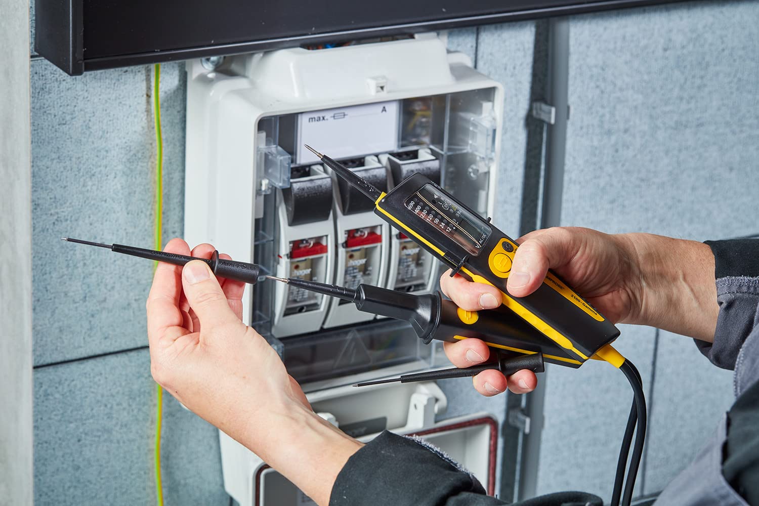 Beha-Amprobe 2100-Gamma Pro Spannungsprüfer mit Messspitzen-Verlängerungskit