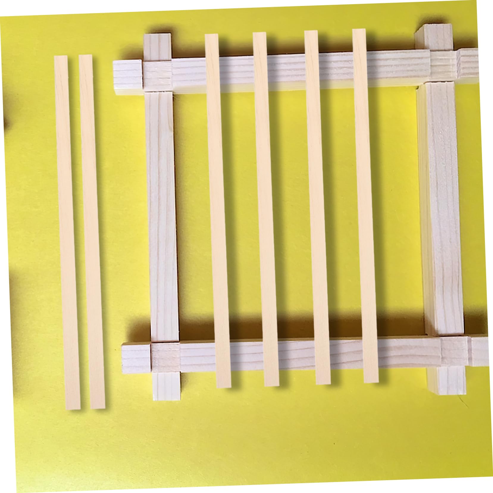 Quadratische Holzstäbe Flexibel zum Basteln 60 Stück Splintfrei aus Unbehandeltem Holz 25x1cm für Modellbau und Selbstgemacht Projekte