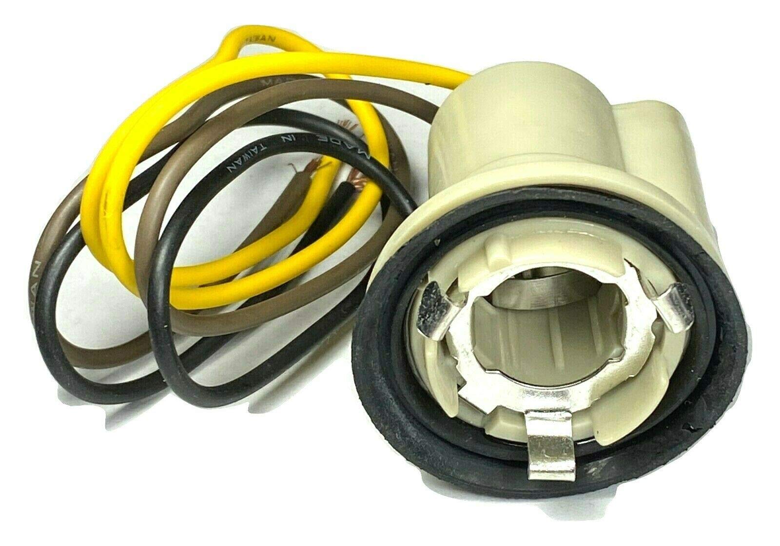 トラディショナル・テール Amazon.com: Retro-Motive #1157 Bulb Socket 3 Way Tail Light