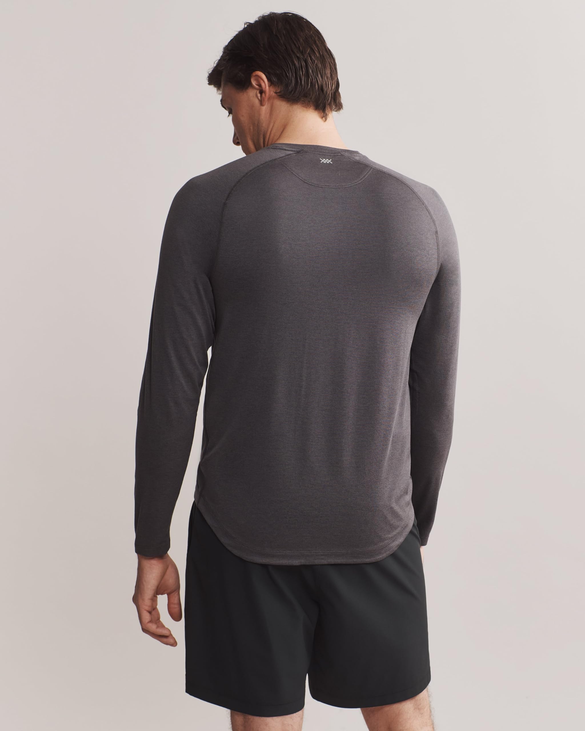 Rhone Atmosphere - Camiseta de manga larga para hombre, ultrasuave, ligera, absorbe la humedad, antiolor