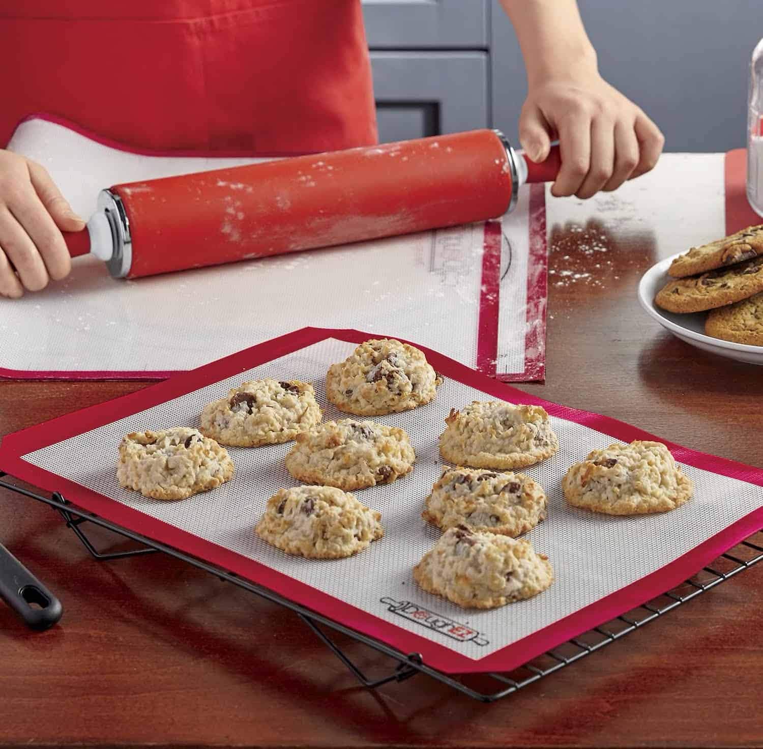 DoughEZ Silicone Non-stick Reusable Silicone Fiber Mesh Baking Mat, Oven Safe Up to 480° F, Dishwasher Safe, BPA Free, 11 x 16.5-Inch