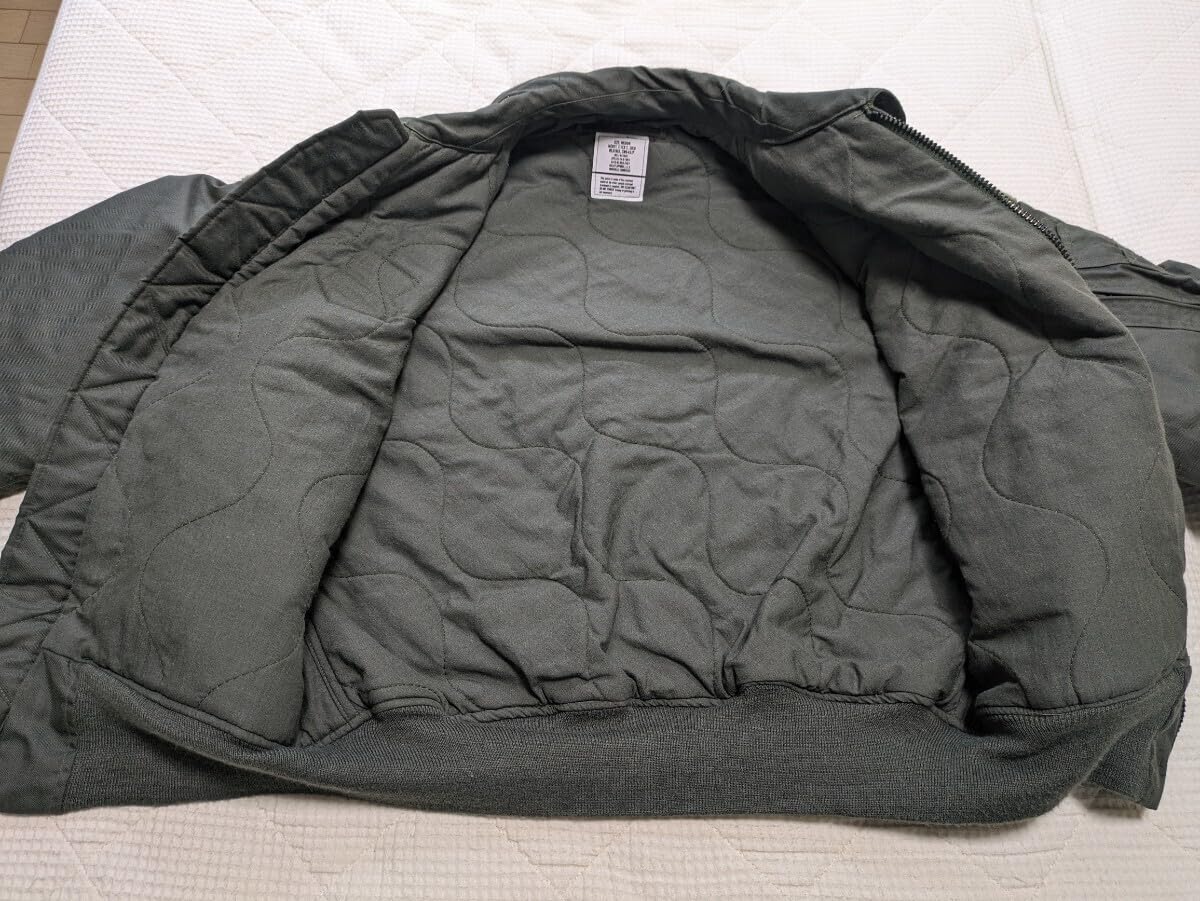 Amazon.co.jp: 米軍 実物 2014 CWU-45p フライト ジャケット Medium 