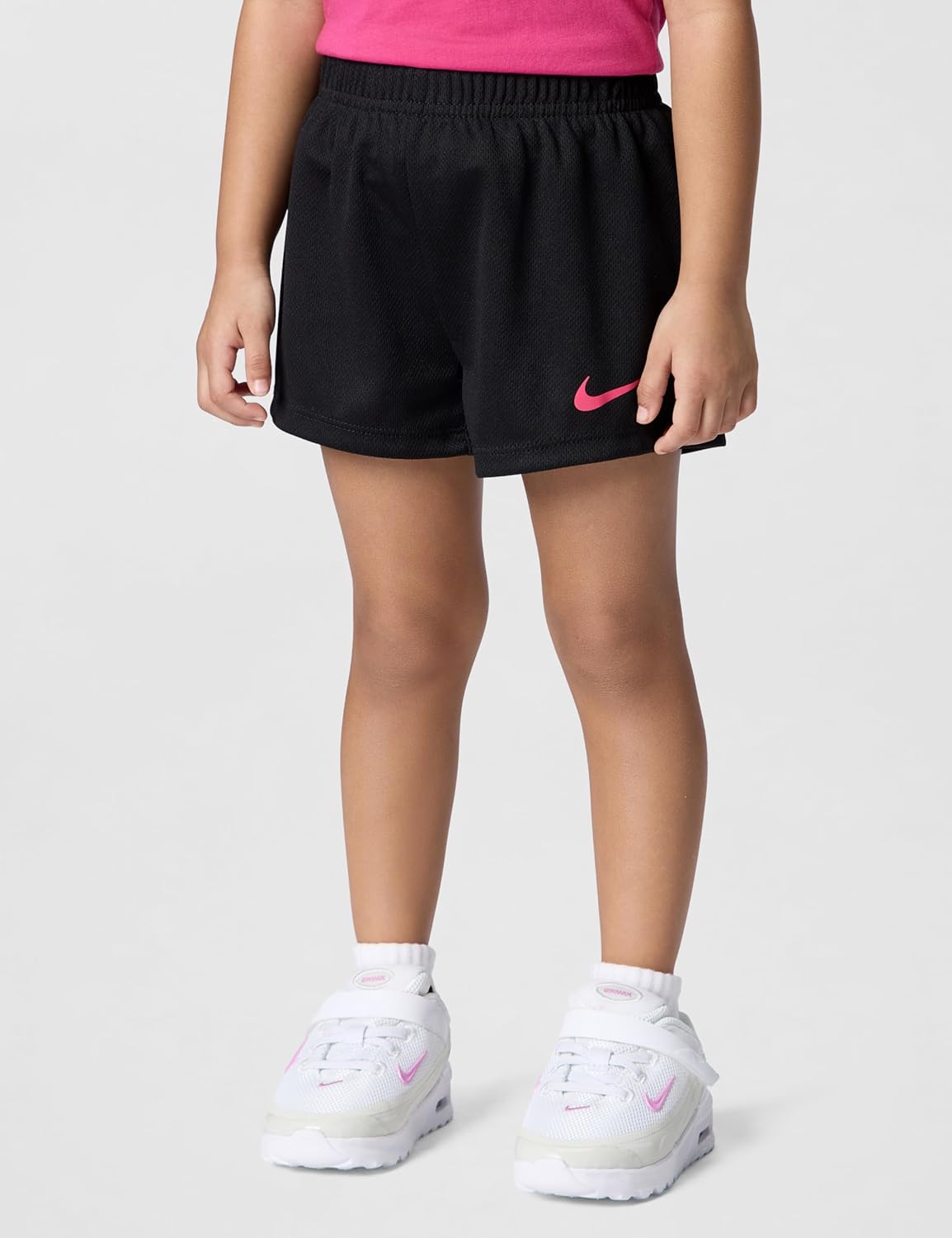 Nike Girls' Graphic T-Shirt and Mesh Shorts 2-Piece Outfit Set