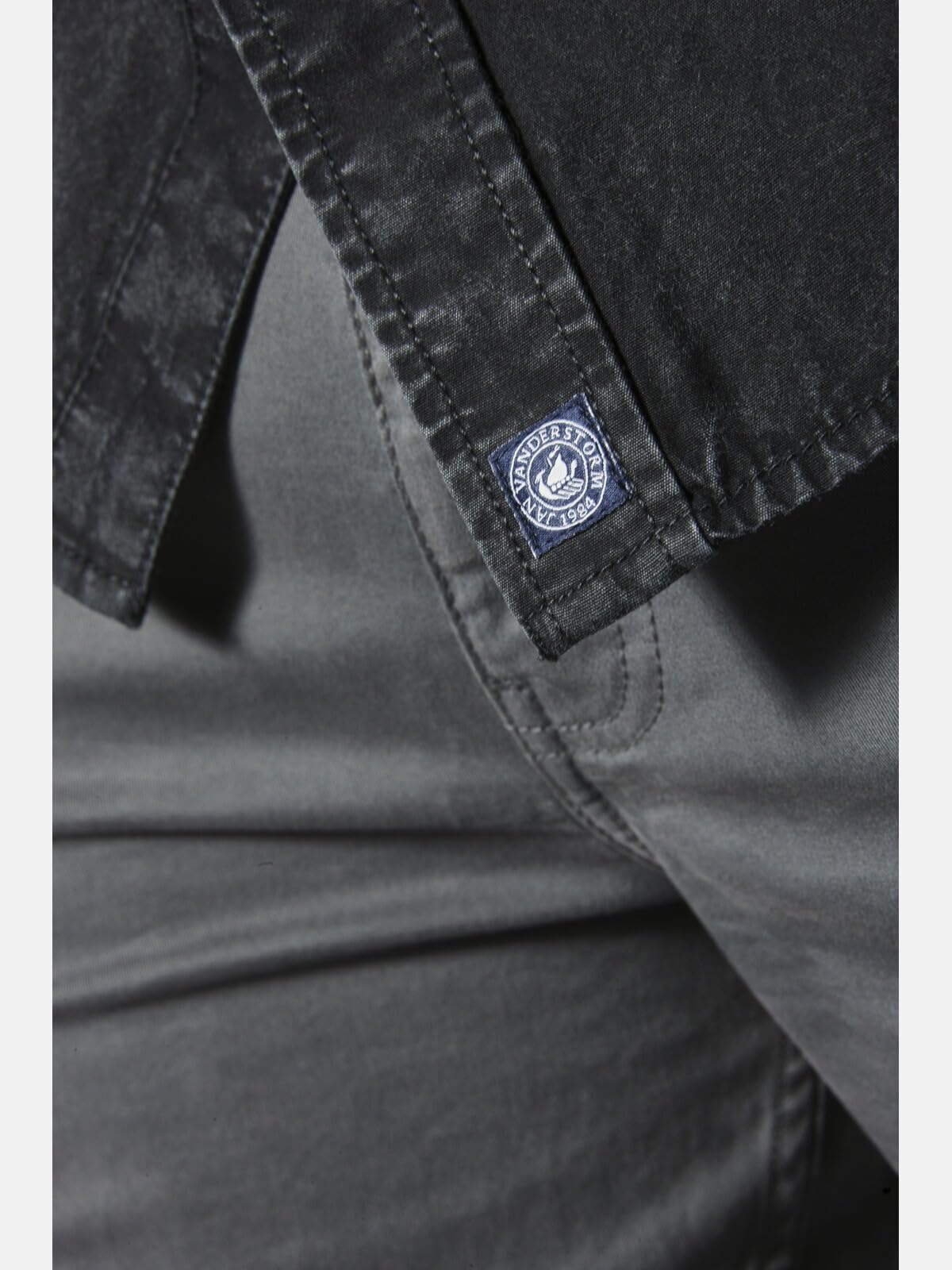 Jan Vanderstorm Herren Kurzarmhemd Alpri | aus 100% Baumwolle mit Acid-Wascheffekt, bequemer Comfort-Fit für Männer, Kentkragen-Details, große Größen L–7XL