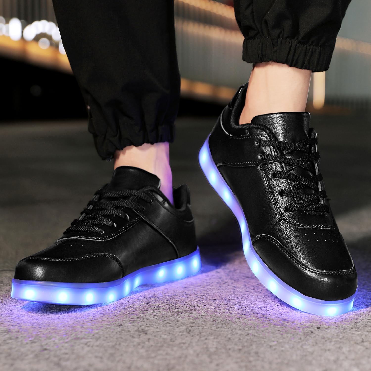 JEVRITE Tenis unisex con luz LED, carga USB para mujeres y hombres, zapatos para parejas