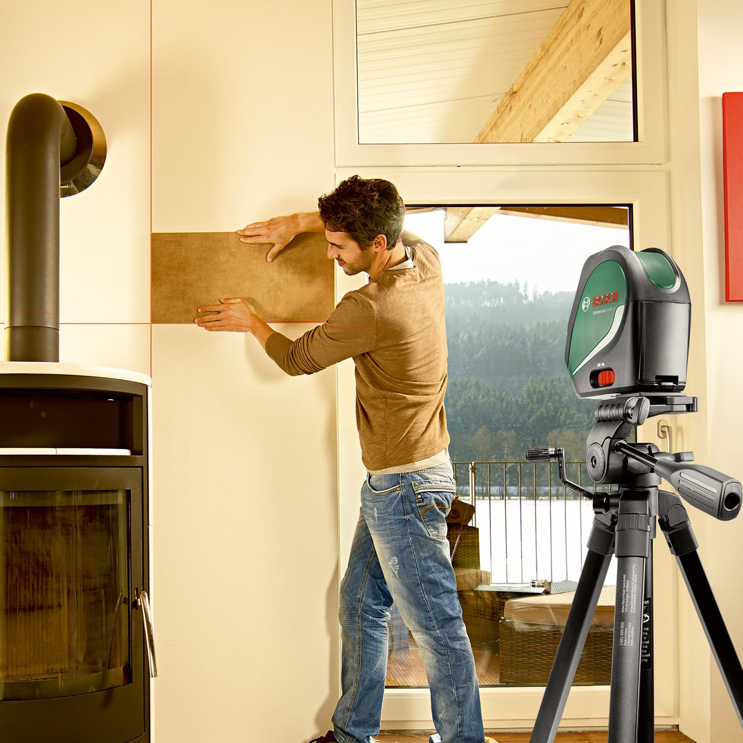Bosch treppiede premium TT 150 (altezza regolabile di 55-157 cm per posizionamento rapido e flessibile di livelle laser multifunzione, in cartone)