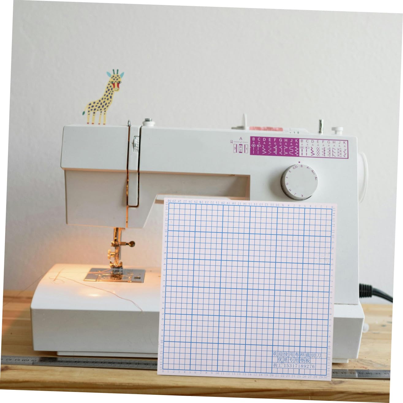 Angoily Tappetino per Taglierino Tessuto in Pvc ad Alta Durezza Griglia Chiara per Allineamento Preciso Antiscivolo Resistente all Usura per Sartoria e Cucito