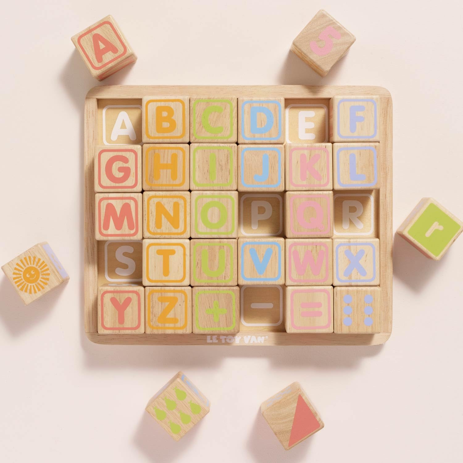 Le Toy Van Gioco educativo cubi in legno per bambini a partire da 1 anno, cubi alfabeto, Montessori, cubi impilabili con facce, puzzle 3D 30 pezzi, giocattolo ecologico, Petilou