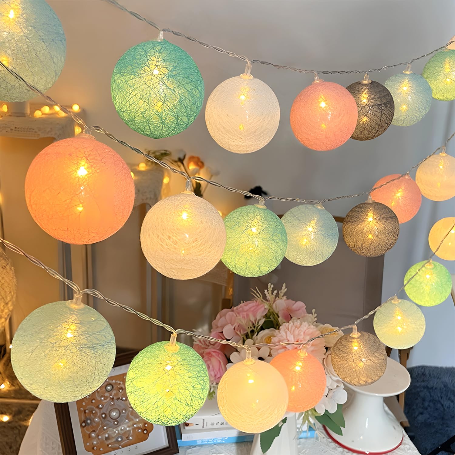 Aigostar Ghirlanda di luci a LED a batteria, 10 LED palline di cotone in 5 colori, 2,3 m, ghirlanda di luci interne, 2 modalità, per decorare la stanza, la casa, le feste, le vacanze, il matrimonio