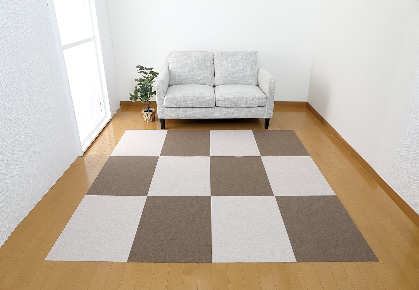Amazon｜サンコー ずれない タイルカーペット 45×60cm ブラウン 12枚