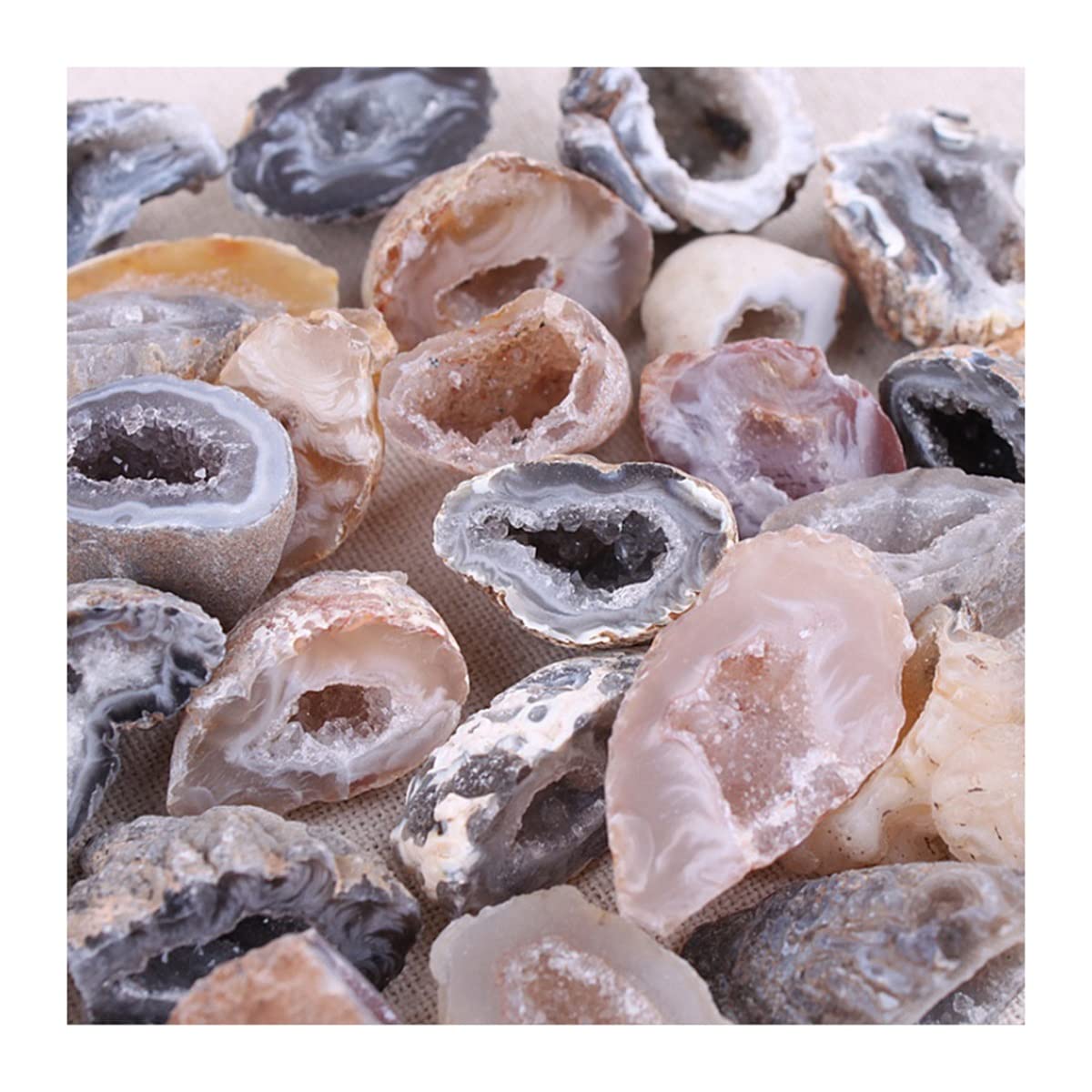 Especímen mineral de geoda natural LQYXGS con racimos de cristal