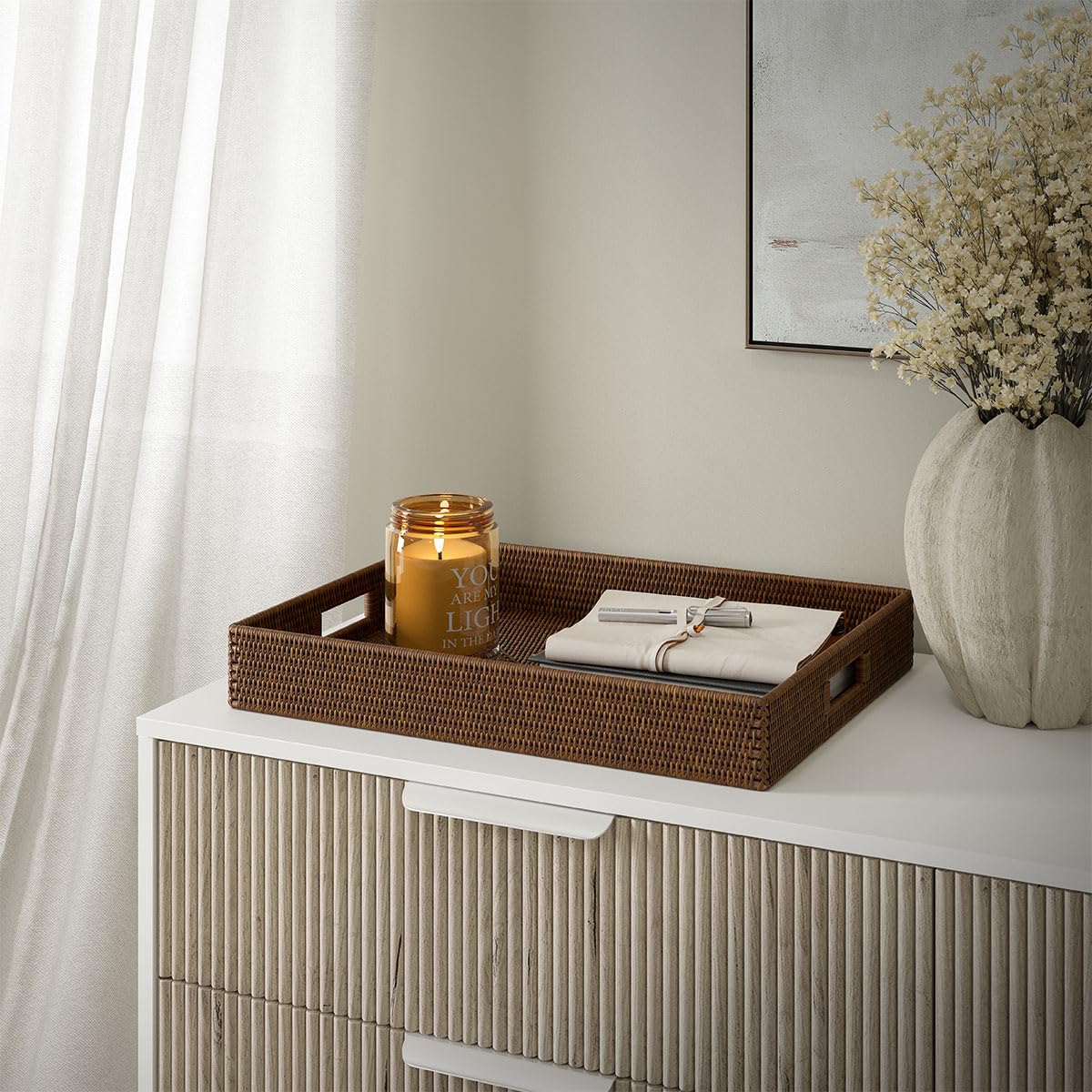 Bandeja de ratán rectangular, bandeja grande de ratán natural con asas y borde alto, bandeja decorativa (50 x 40 x 8 cm) (Dark Moca)