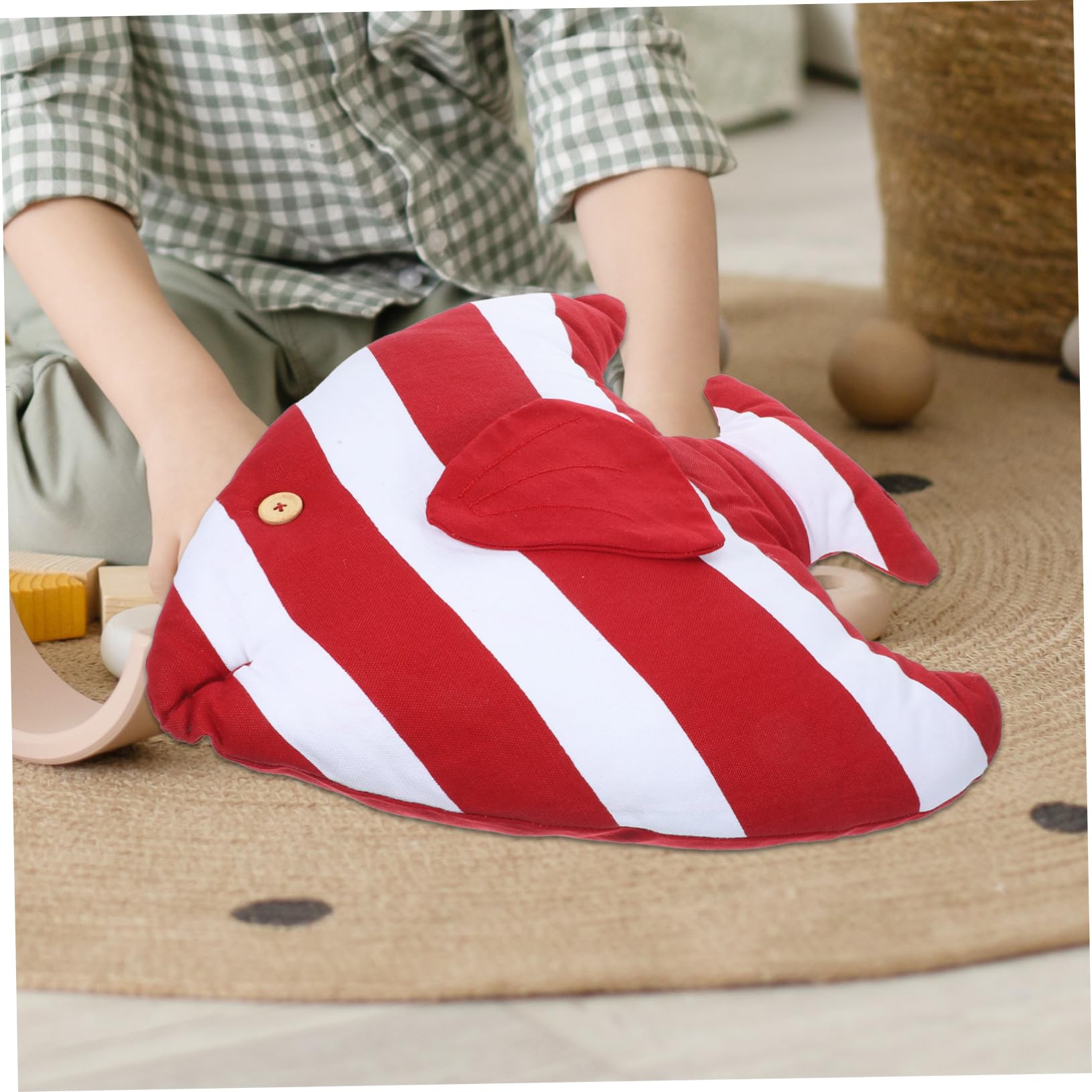 Happyyami 1pc Adorable Cartoon Fish Shaped Cushion Decorative Pillow for Home Decor for Boy Girl Rooms Sofas Cars Comfortable Cotton Material