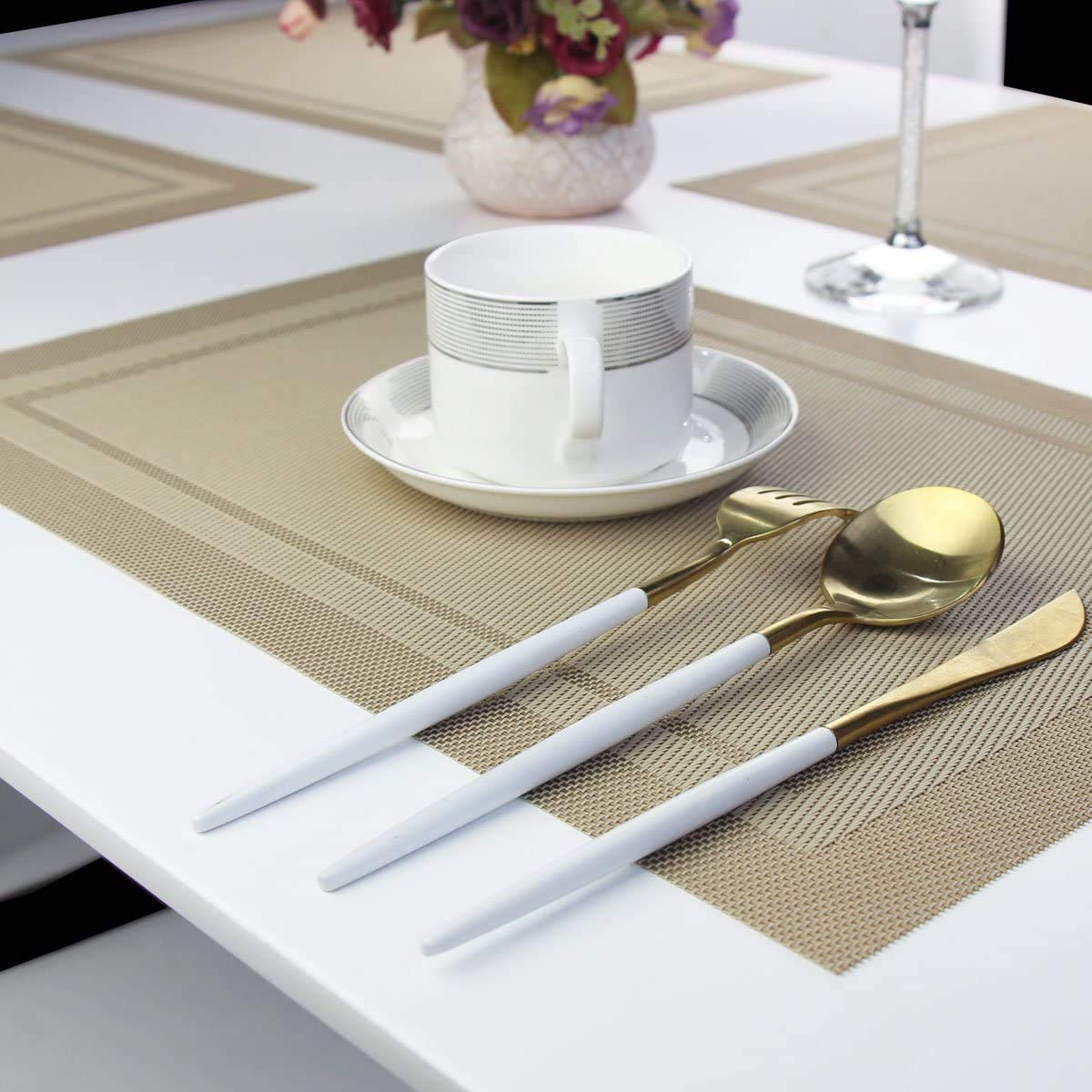 8 Sets De Table PVC Brun – Isolation Thermique & Anti-taches (Neuf)
