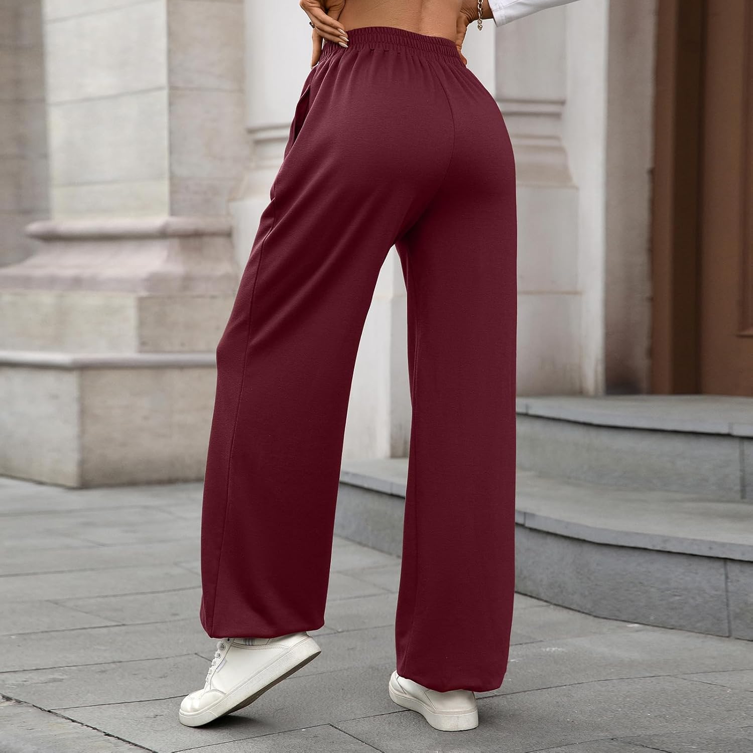 Women Wide Leg Sweatpants Loose Straight Leg Elastic Waisted Casual Travel Pants with Pockets
