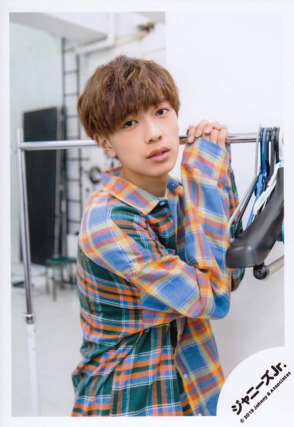 Amazon.co.jp: なにわ男子 公式 生 写真（高橋恭平）J00164 : おもちゃ