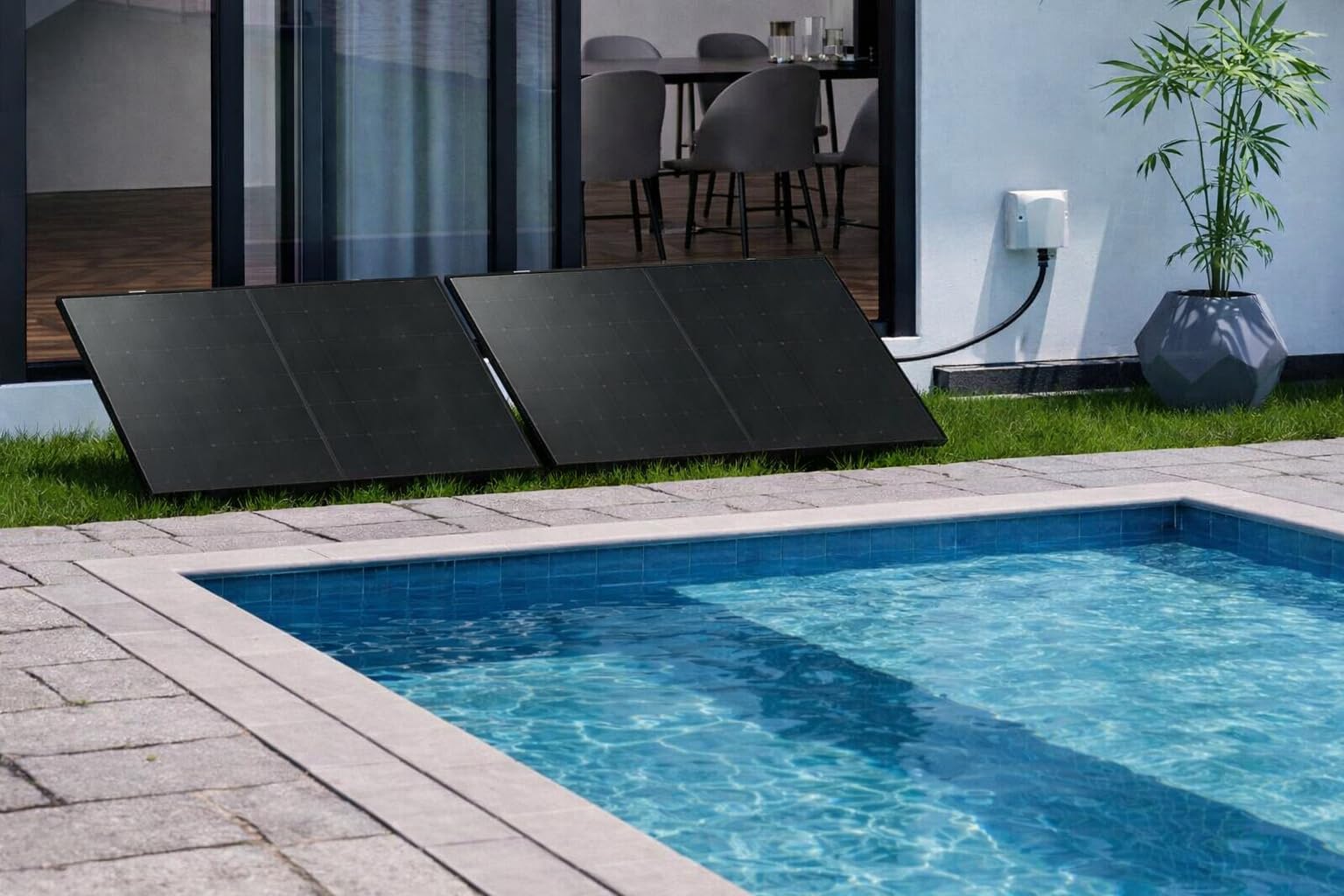 2 panneaux Solaires - Poolex - Kit Photovoltaïque Plug&Play 900W - Autoconsommation - TOPCon - Prise 230V, Wi-Fi & App : Zéro Travaux, 12 Ans Garantie, 310€/an