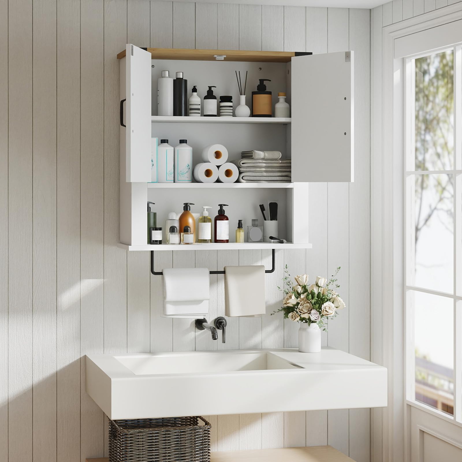 LIFEZEAL Mobiletto Bagno Salvaspazio da Parete, Bianco, Pensile Bagno Sospeso con Barra Portasciugamani, 2 Ante con Ripiano Regolabile, Armadietto, Armadio, Mobile, per Cucina, in Legno, 60x20x72,5cm