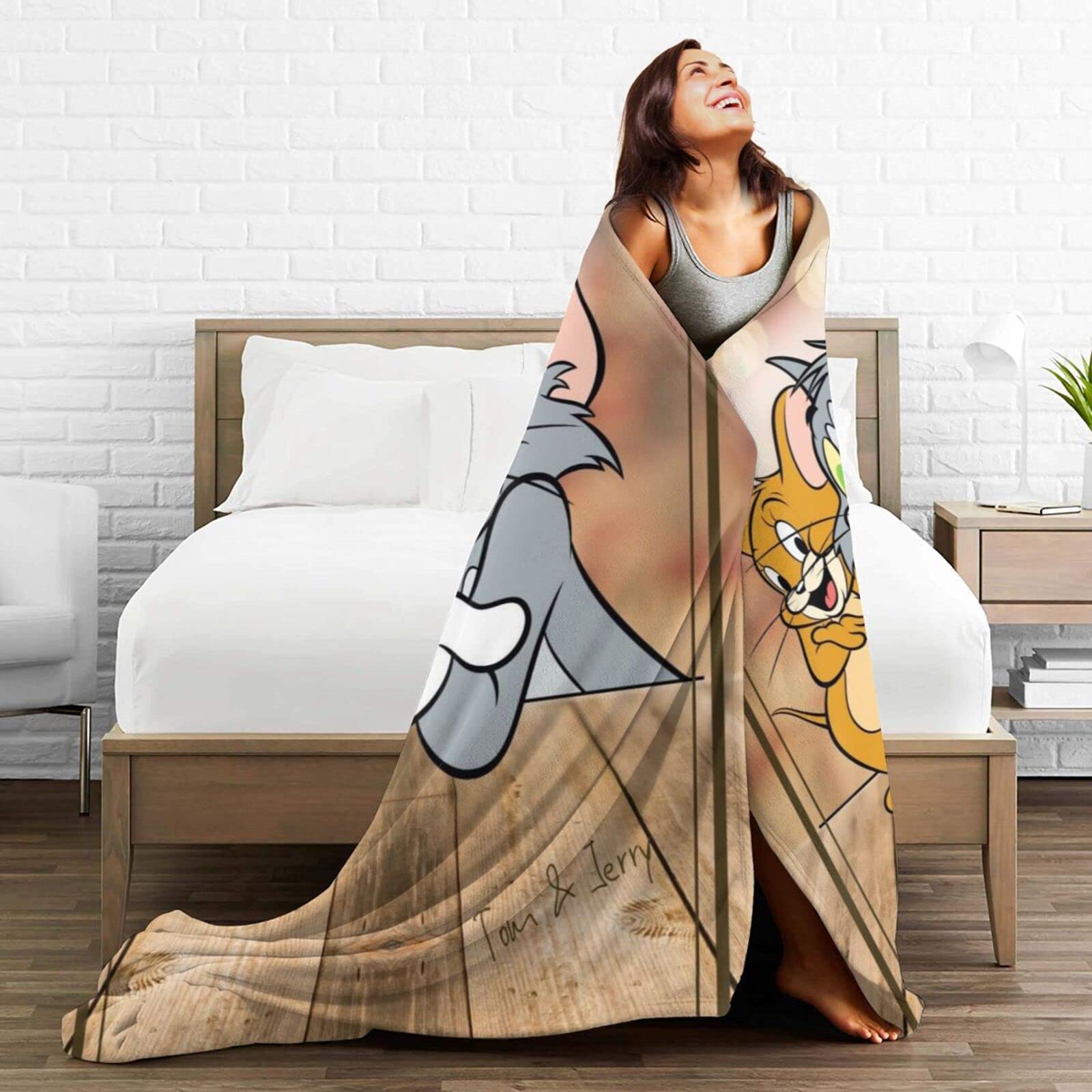 Amazon｜毛布 トムとジェリー シングル 大判 冬用 ブランケット 春夏用