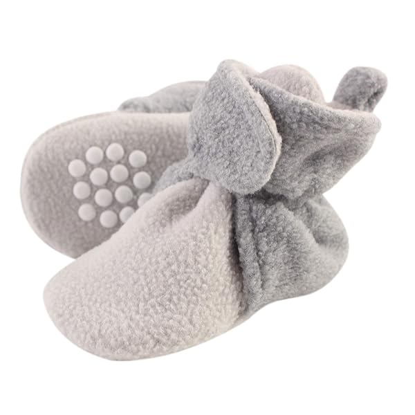 Luvable Friends Unisex Baby Cozy Fleece Booties