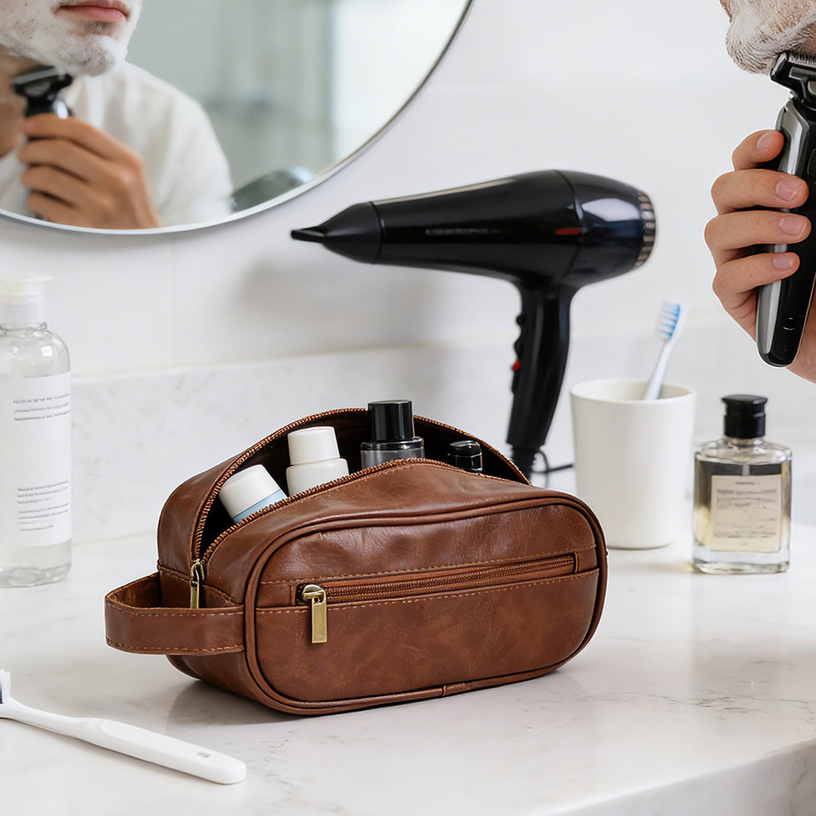 Greenfeather Bolsa de viaje de maquillaje impermeable para hombre, bolsa de aseo de viaje para regalo, bolsa de almacenamiento impermeable de gran apertura, kit de afeitado vertical, color marrón