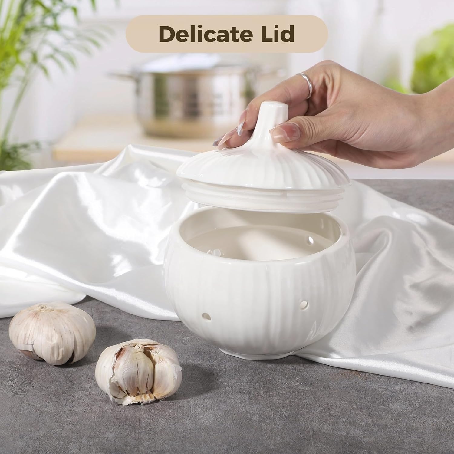 Garlic Shaped Ceramic Keeper, Kitchen Counter Garlic Holder with Ventilation Holes and Smooth Finish