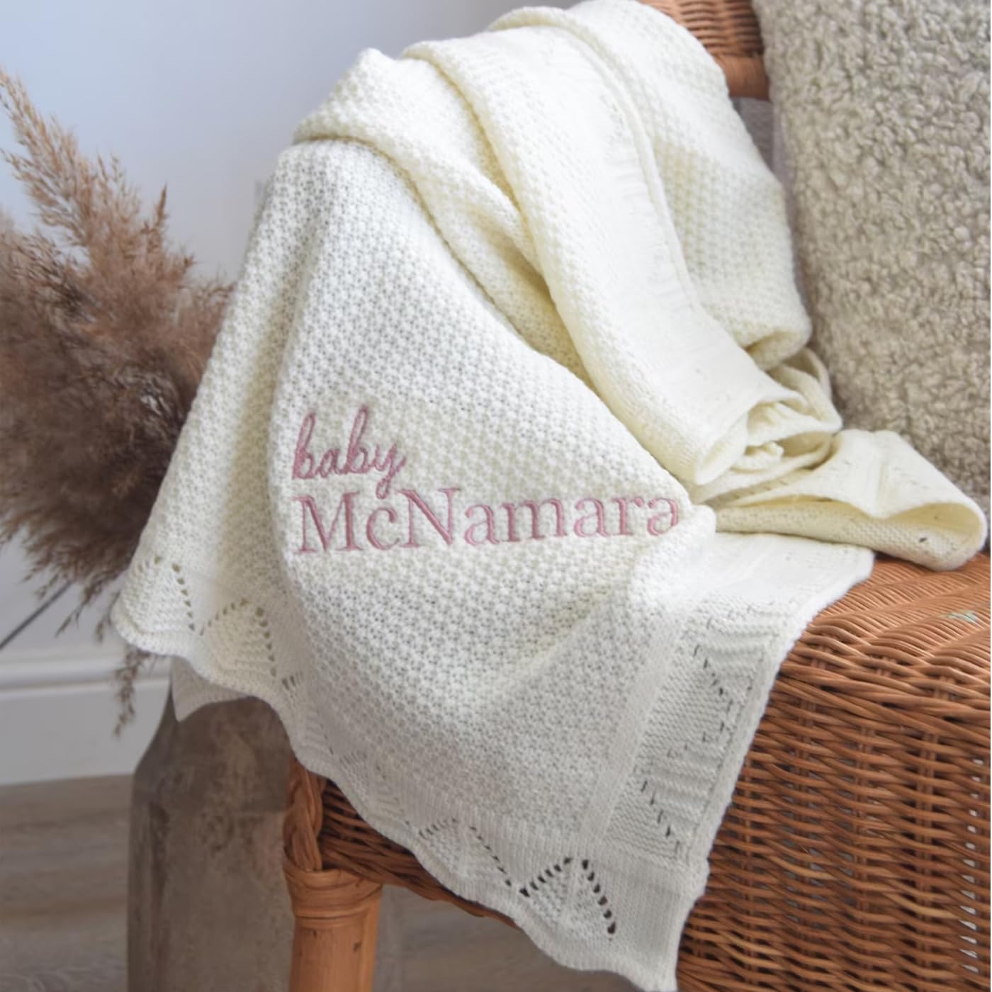 REEG Personalised Knitted Baby Blanket - Personalised Baby Blanket - Unisex Baby Blankets - Knitted Baby (Beige,Embroidered name)