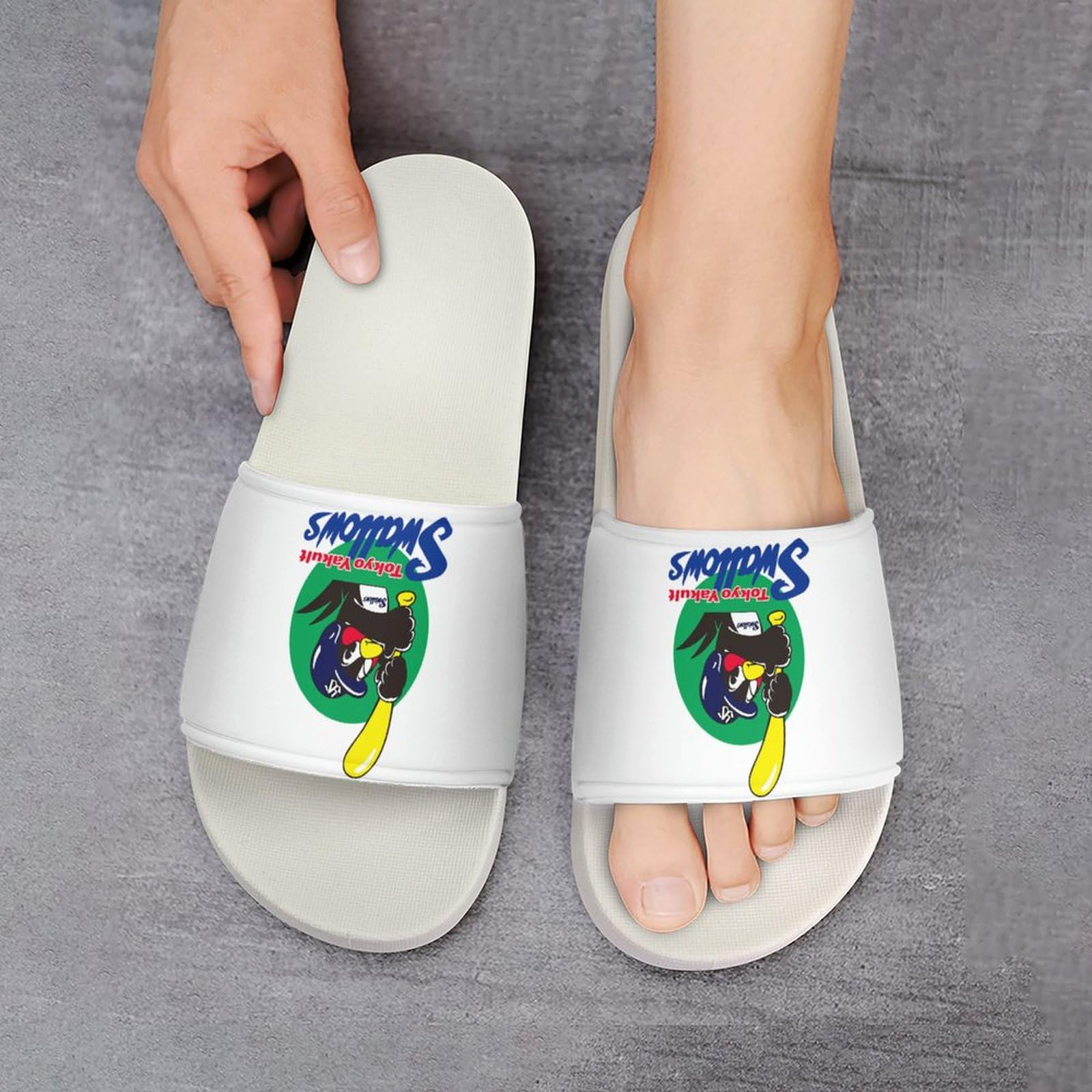 Amazon.co.jp: スリッパ 東京ヤクルトスワローズ つば九郎 ルーム