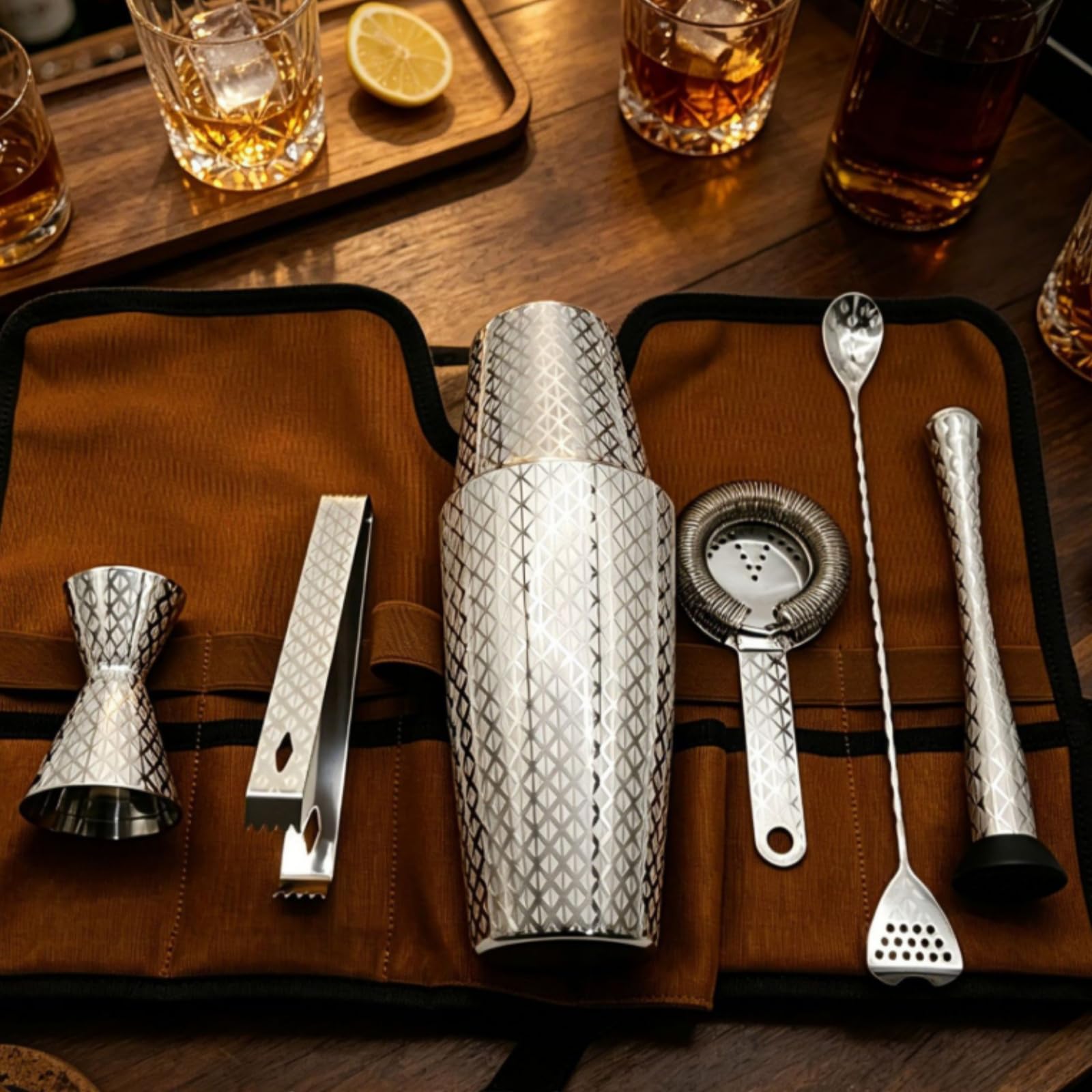 Gralara 7 Pezzi Kit da Bar con Borsa in Acciaio Inox 304 Kit da Cocktail con Borsa Arrotolabile Shaker Accessori per Barman, Feste, Casa, Set Da 7 Pezzi Boston Con Motivo A Rombi Inciso, Con Base