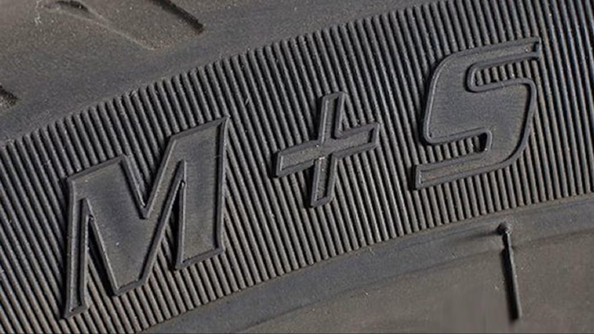 Pneumatico TASSELLATO Transmate WZR505 235/75 R15 110/107S 8PR NUOVO Consegna in 3-4 Giorni Lavorativi