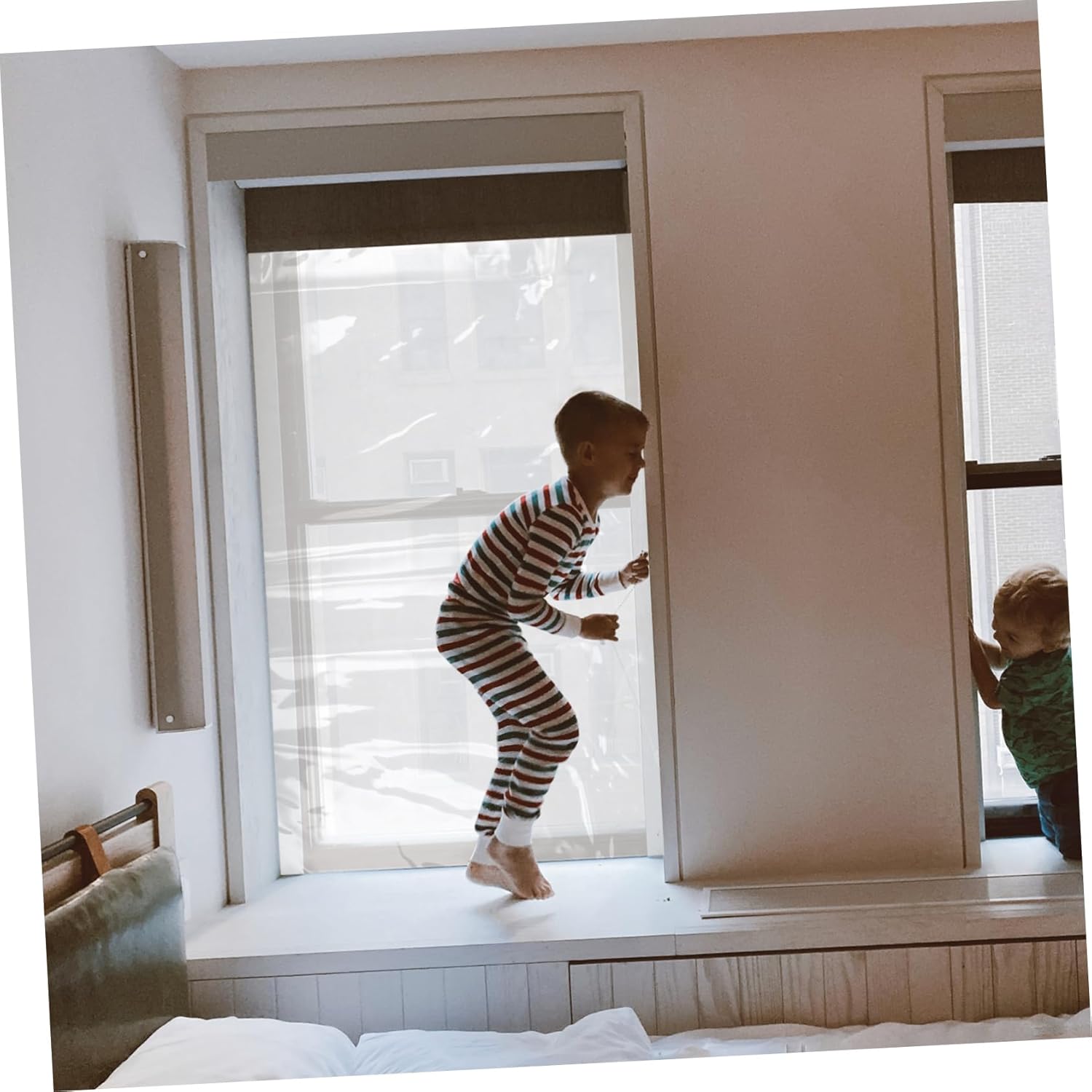 DOITOOL Insulated Window Sealing Film 120x110cm Windproof Thermal Insulation for Cold