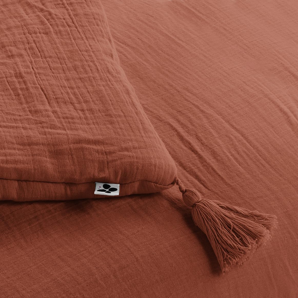 Meubletmoi Édredon 90 x 200 cm Gaze de Coton Terracotta et Polyester avec Capitonnage Léger et 4 Pompons - Linge de Lit - Pepa