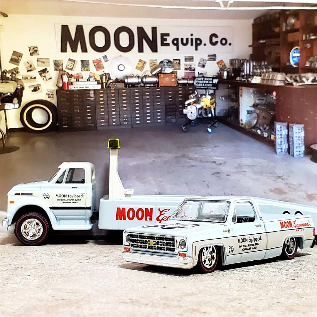 M2マシーン　ムーンアイズ　シボレー トラックセット　シルバラード&積車　新品 Amazon.co.jp: M2マシーン ムーンアイズ シボレー トラック