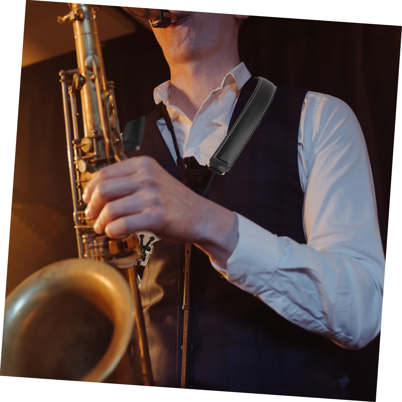 Yardwe Harnais de Saxophone Noir, Bandoulière Réglable pour Saxophone Alto, Ténor et Soprano, Confortable, Soulage la Nuque, Scène