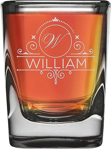 Monograma personalizado grabado cuadrado con base pesada de 2 onzas con caja de regalo vaso de chupito de prisma personalizado con nombre e inicial