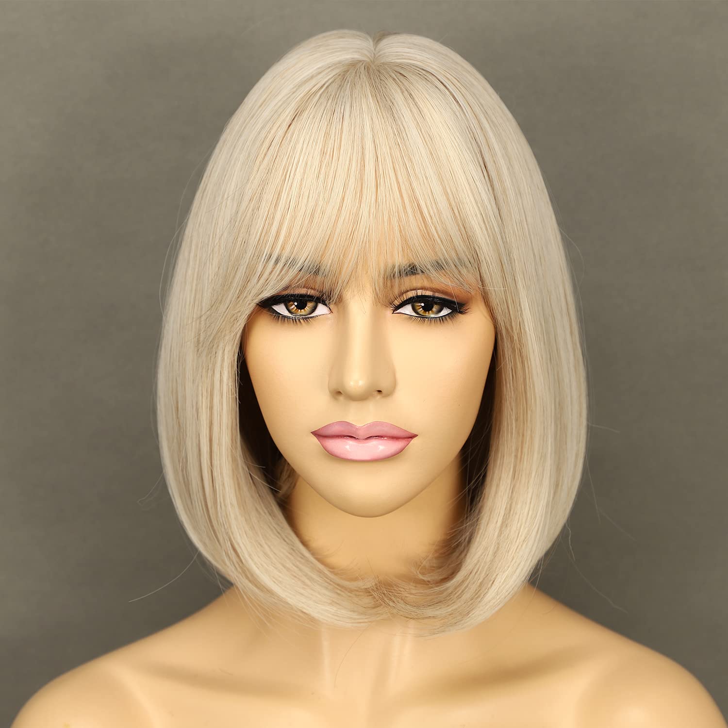 Sapphirewigs Blonde Perücke für Frauen Perücke mit Bangs Kurze Blonde Bob Haare Tägliche Party Natürliche aussehende 12 inch