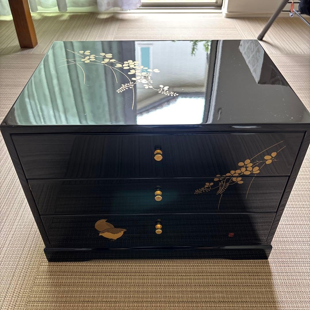 会津塗り　萩にうずら　漆器　タンス Amazon.co.jp: 萩にうずら 会津塗 漆器 黒塗り 木製 3段引き出し