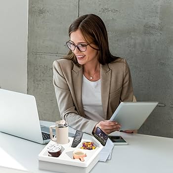 Amazon｜カップホルダー付きソファトレイ、ソファ用カップホルダー