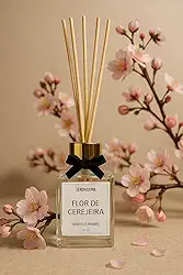 Difusor de Ambiente Varetas Premium 100ml - Aromatizador em Vidro com 5 Varetas - Essência Elegante e Duradoura para Casa, Sala, Banheiro, Lavabo, Quarto e Escritório (Flor de Cerejeira)
